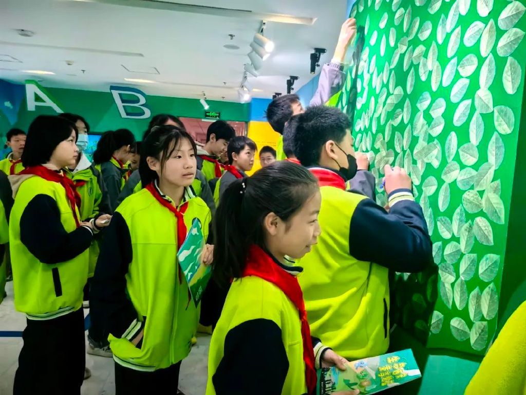 �����޷���حСѧ��̽�ء���ʨ�����ǻ۴��ԡ�